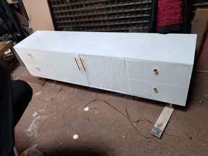 White Modern Design Tv Stand