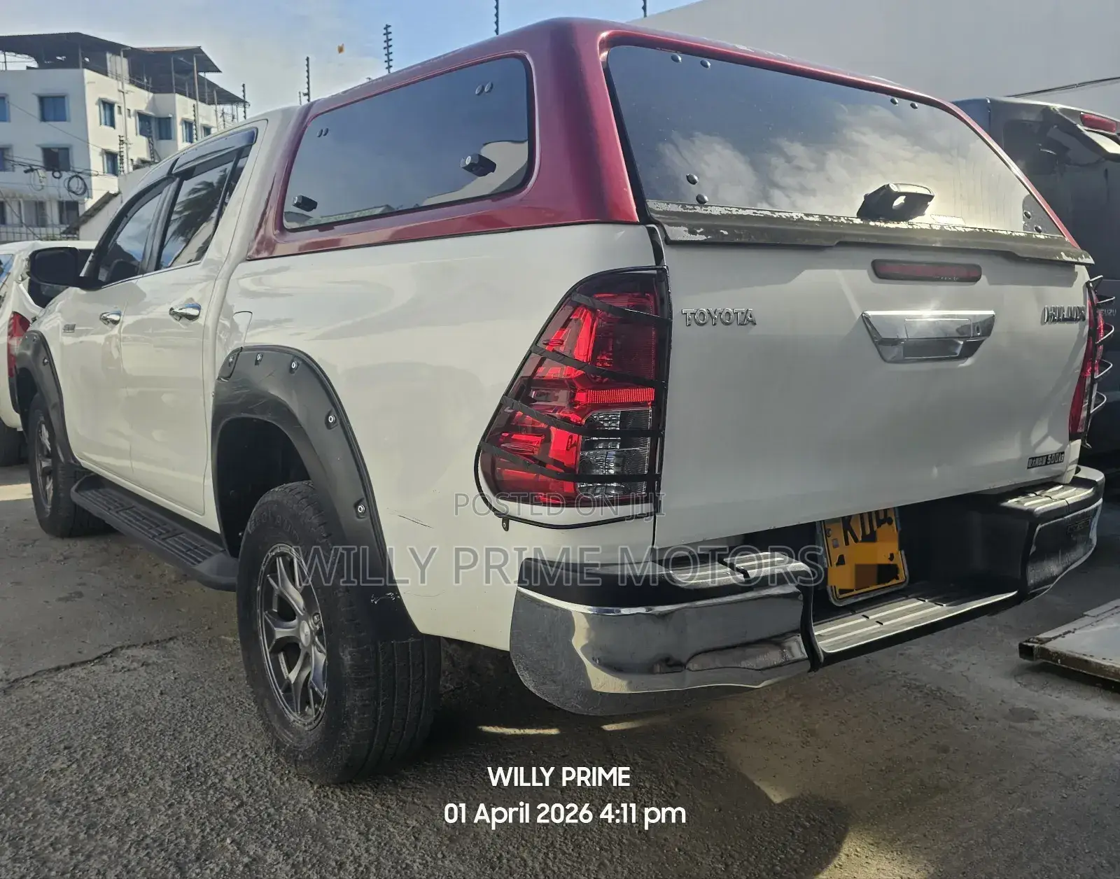 Toyota Hilux Revo Double Cab Deisel 2.4 AWD 2016 White