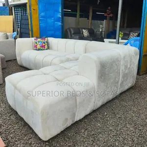 L-Shaped/ Corner Seater (Cream 5 Seater)