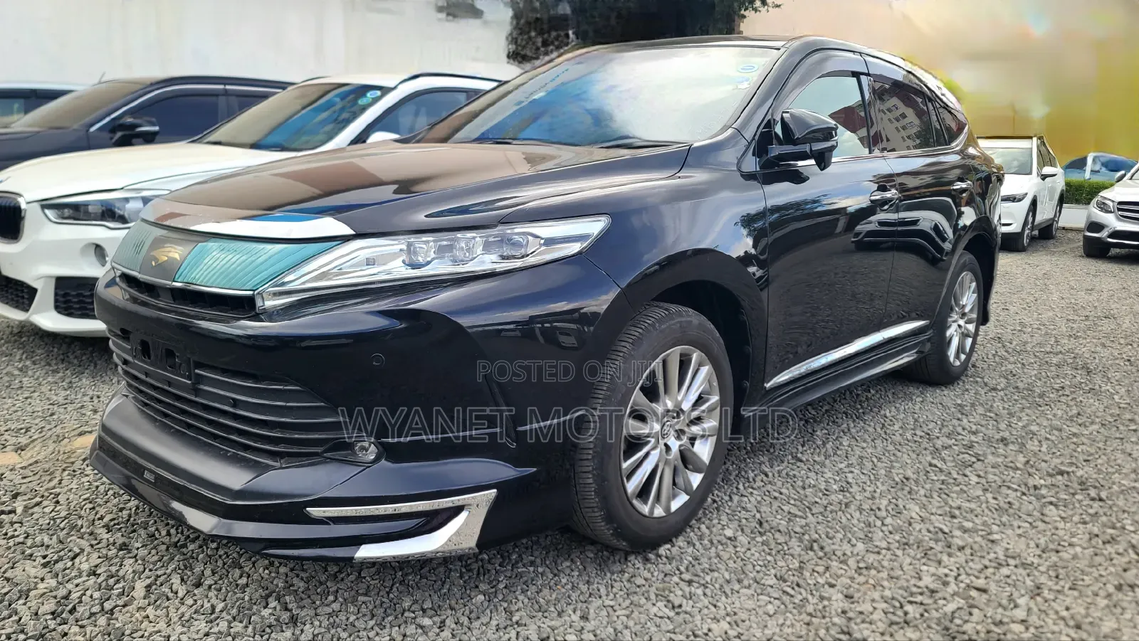 Toyota Harrier 2.0 2019 Black