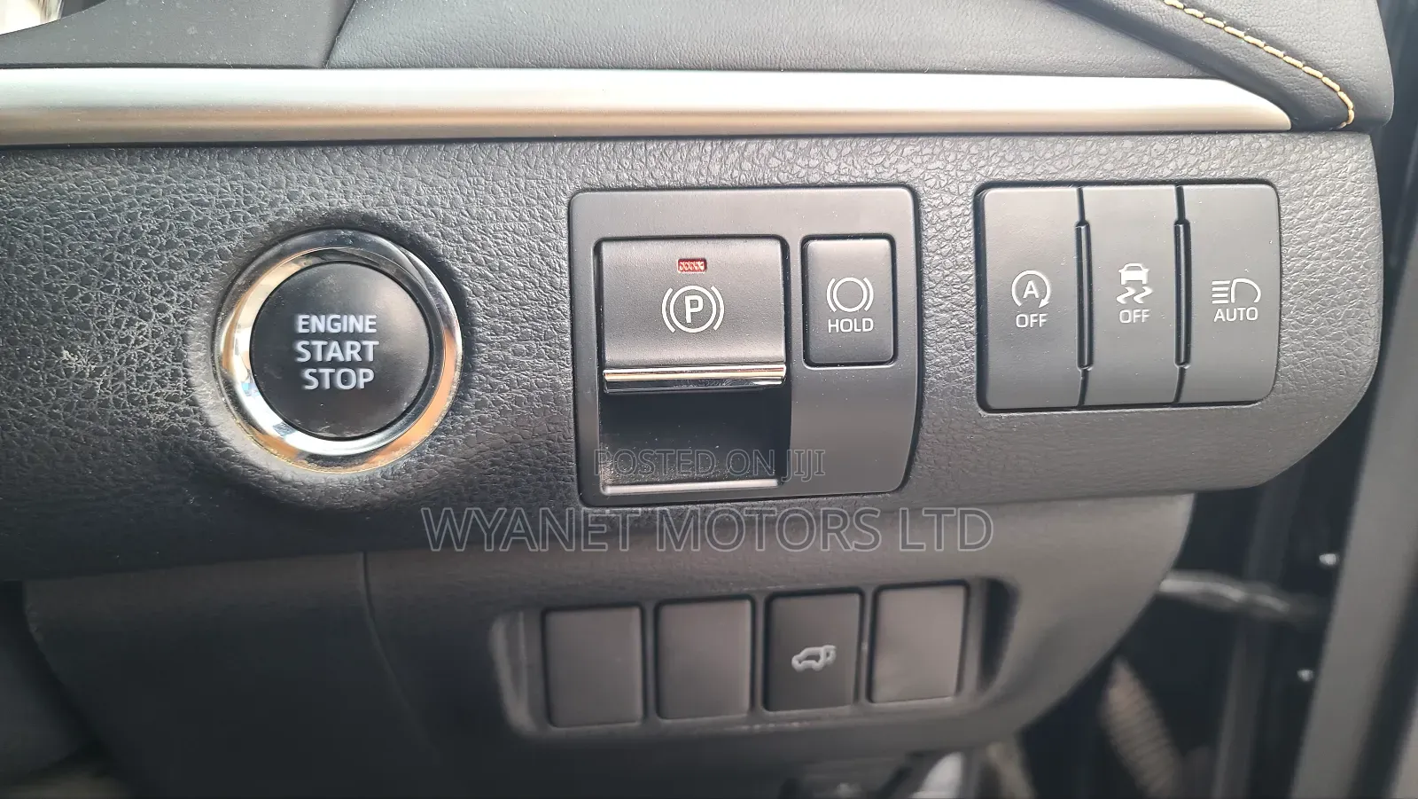 Toyota Harrier 2.0 2019 Black