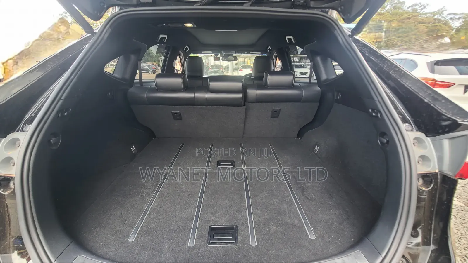 Toyota Harrier 2.0 2019 Black
