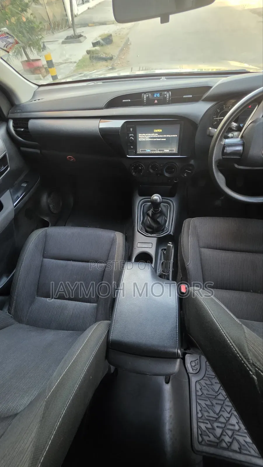 Toyota Hilux 2021 Brown