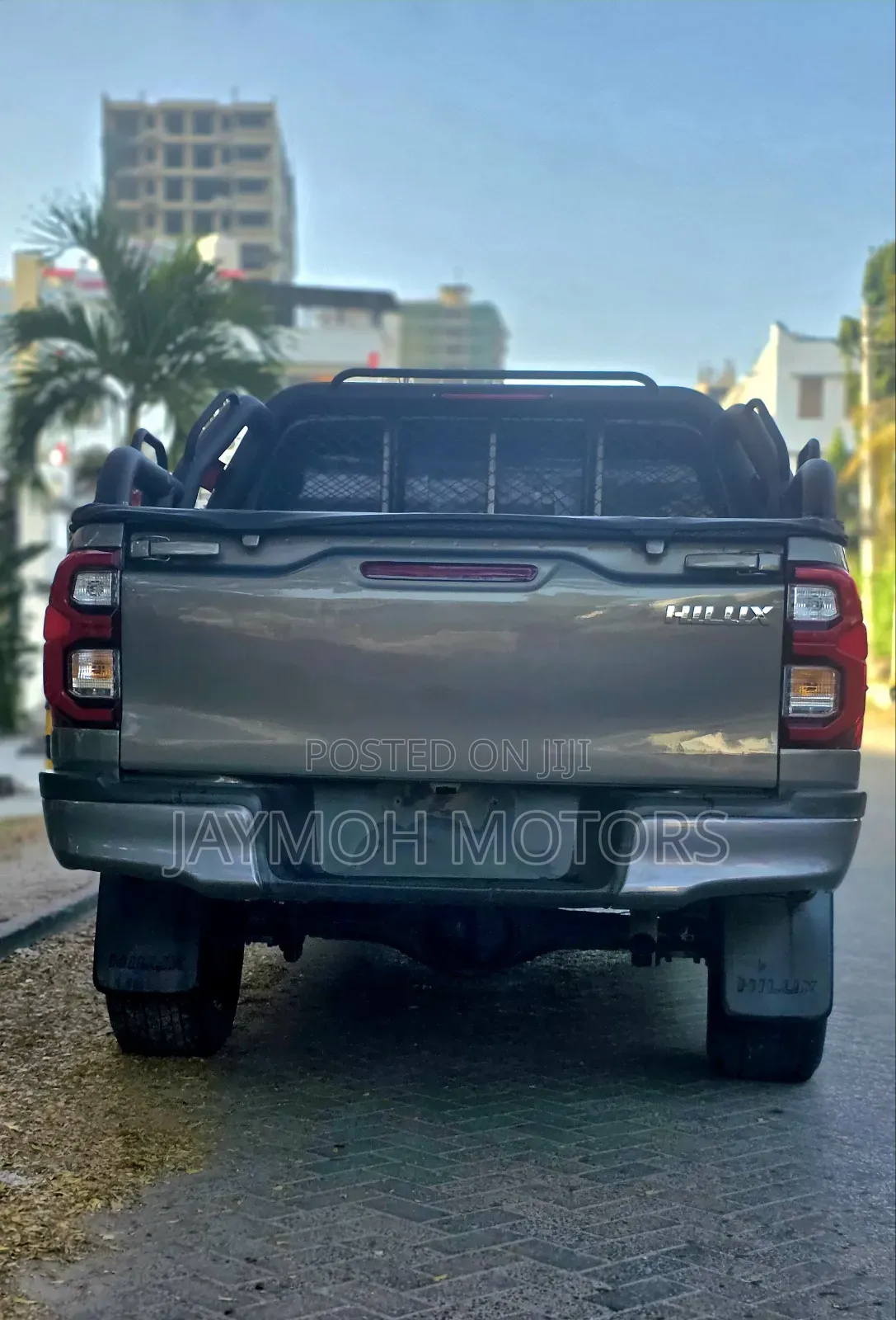 Toyota Hilux 2021 Brown