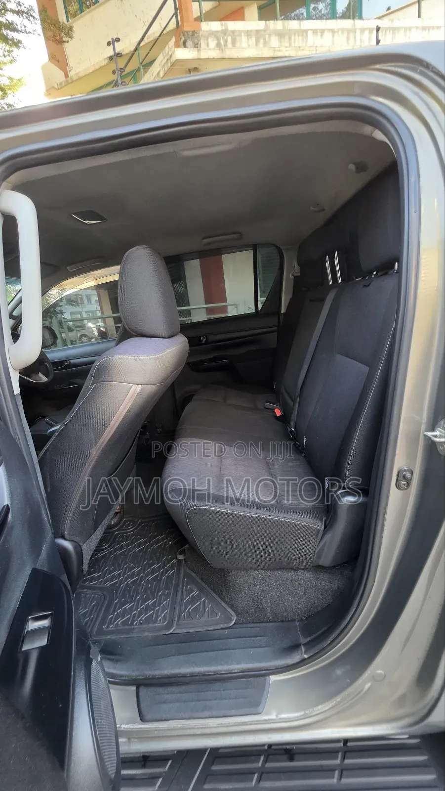 Toyota Hilux 2021 Brown