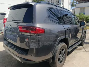 Toyota Land Cruiser 2023 Gray