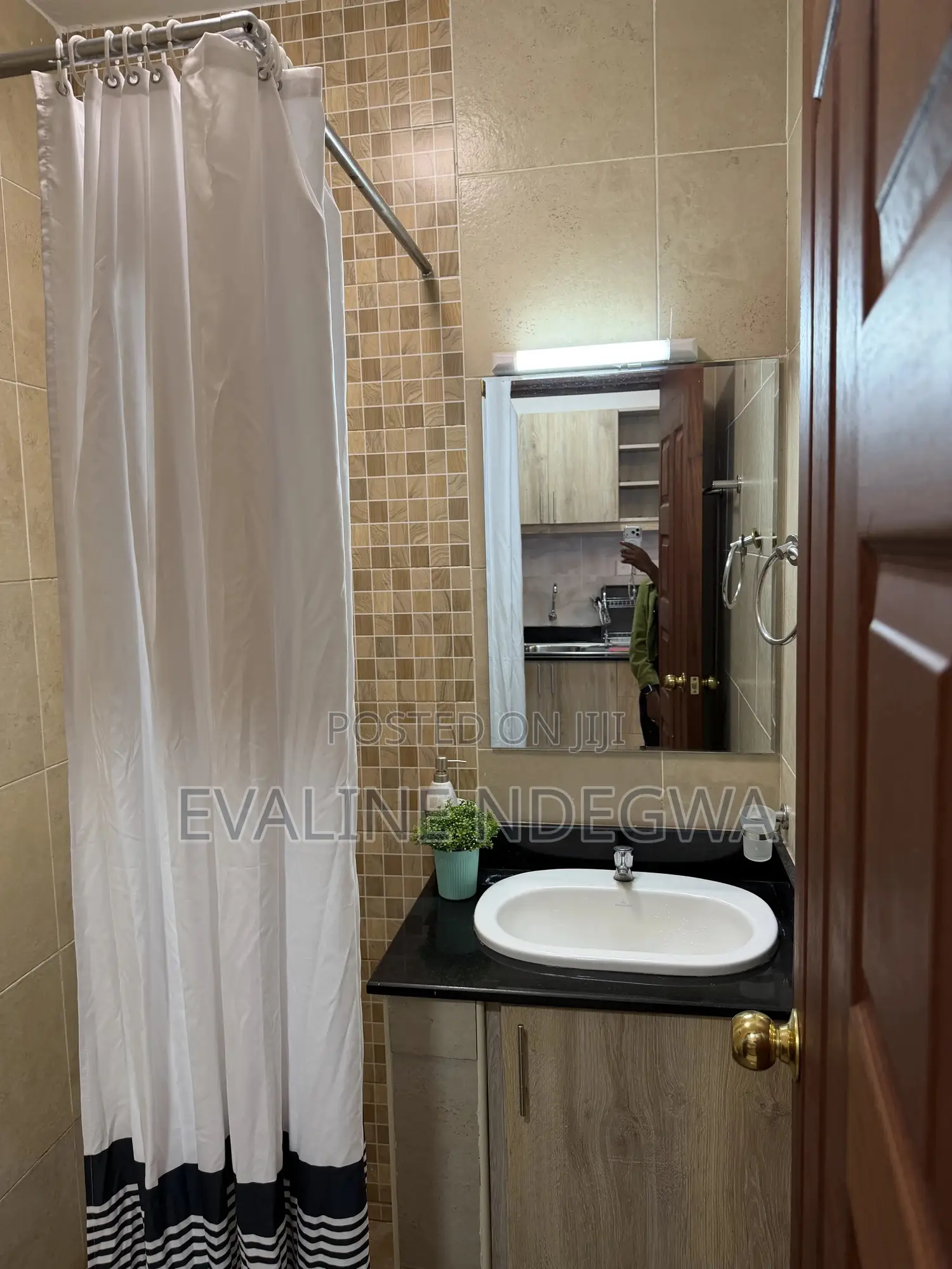 Premium Studio Airbnb Unit in South B