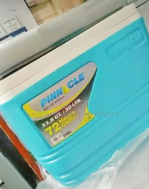 Pinnacle Cooler Box 32l - thumbnail 2
