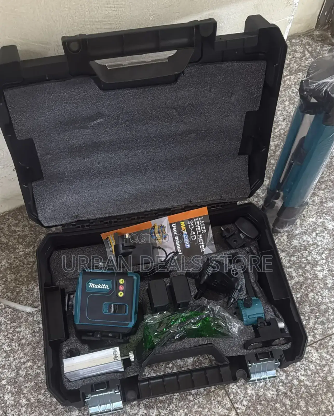 Makita Portable 16 Line Laser Level