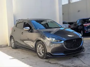 Mazda 2 2019 Silver