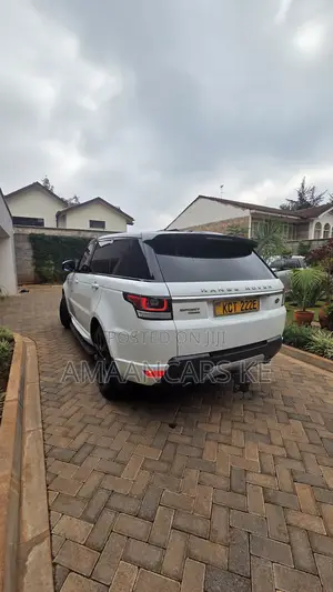 Land Rover Range Rover Sport HSE 4x4 (3.0L 6cyl 8A) 2014 White