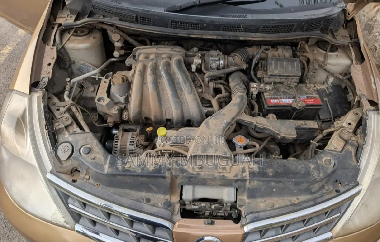 Nissan Tiida 2010 Beige