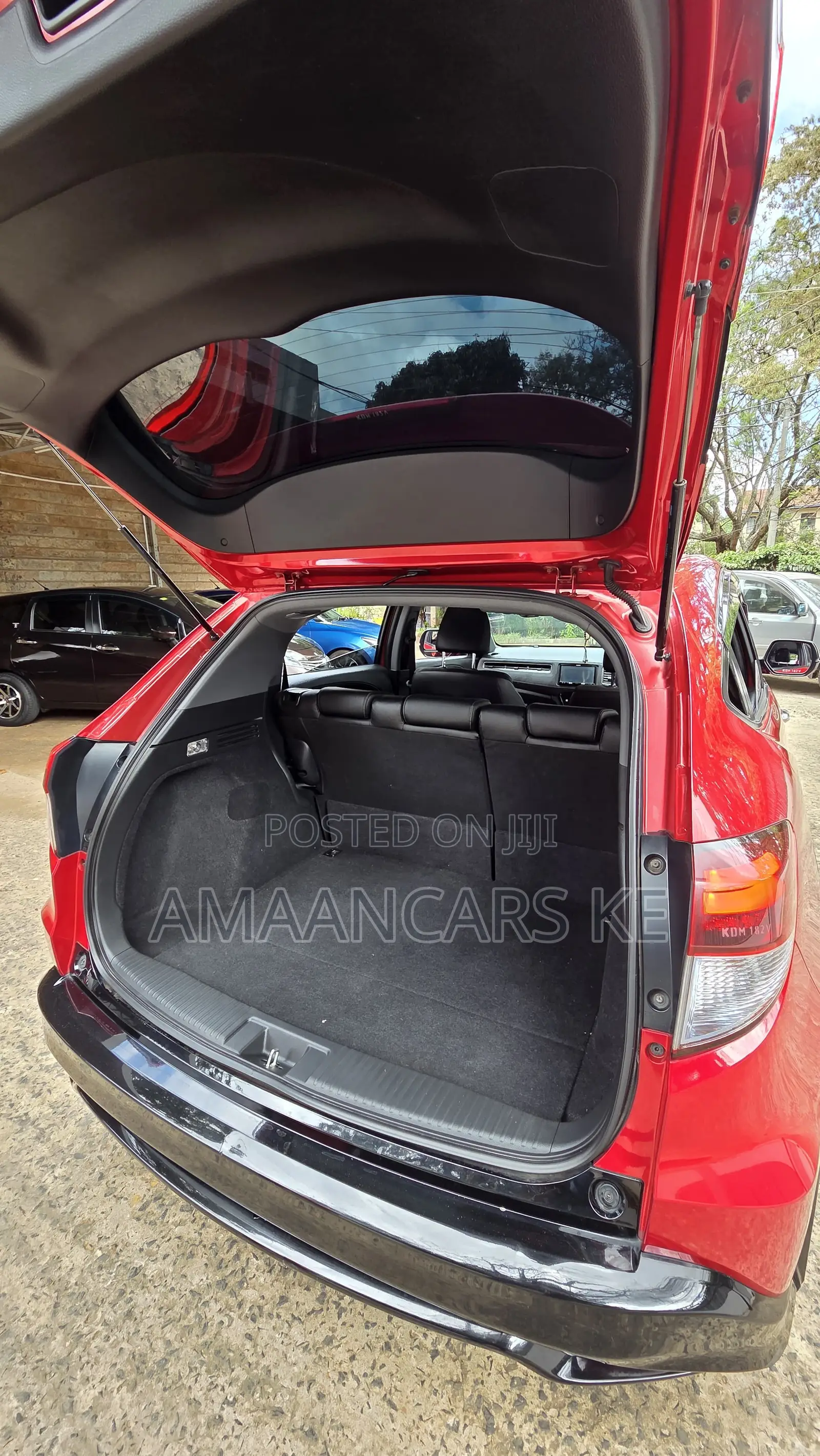 Honda Vezel 1.5 Hybrid 2WD 2016 Red