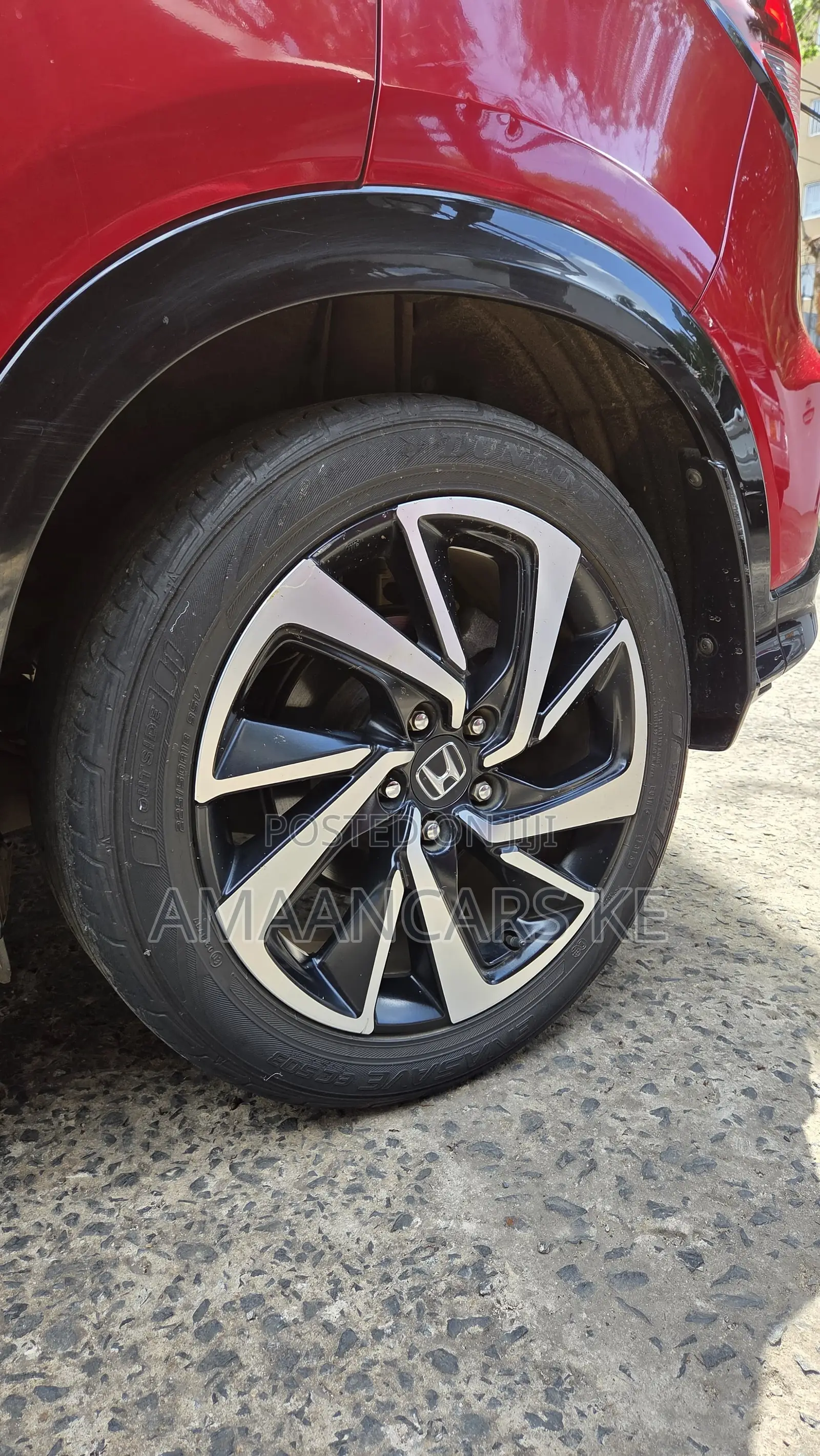 Honda Vezel 1.5 Hybrid 2WD 2016 Red