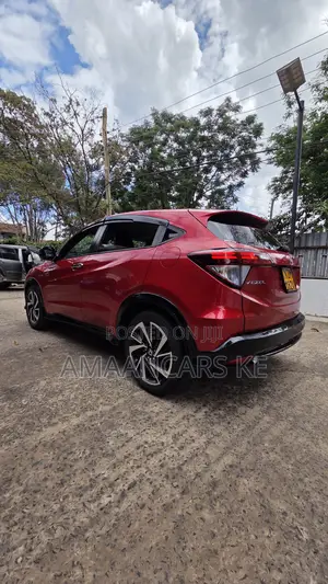 Honda Vezel 1.5 Hybrid 2WD 2016 Red