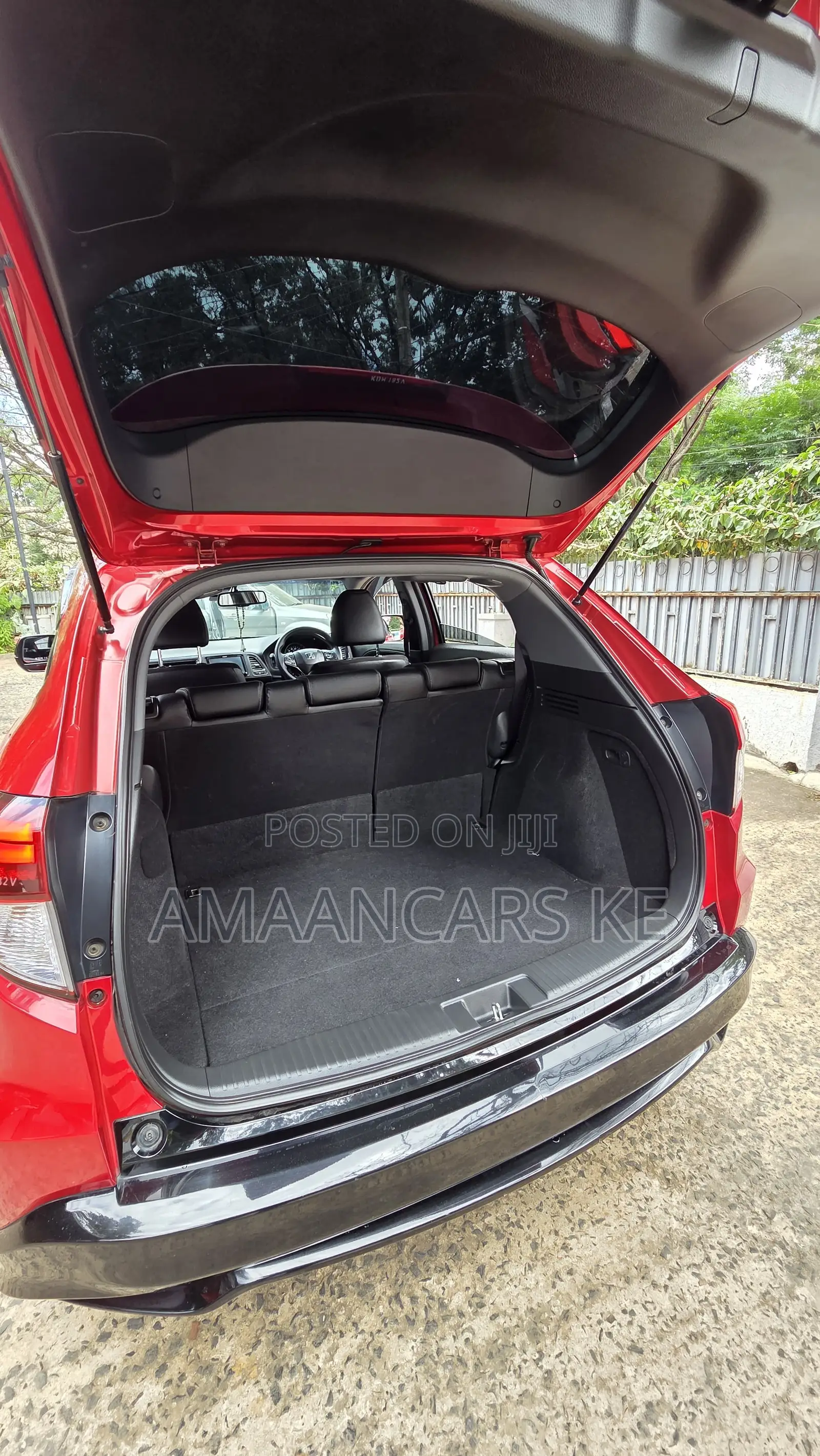 Honda Vezel 1.5 Hybrid 2WD 2016 Red