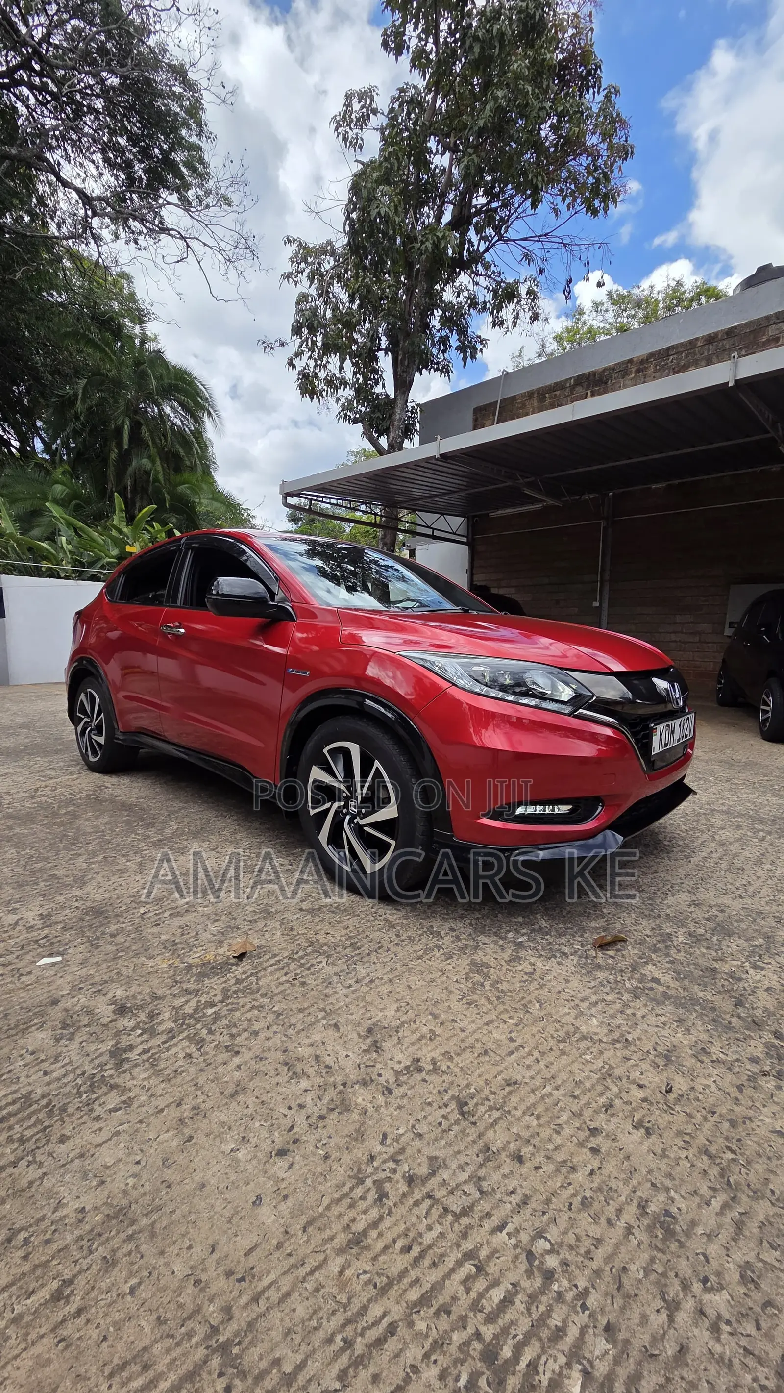 Honda Vezel 1.5 Hybrid 2WD 2016 Red