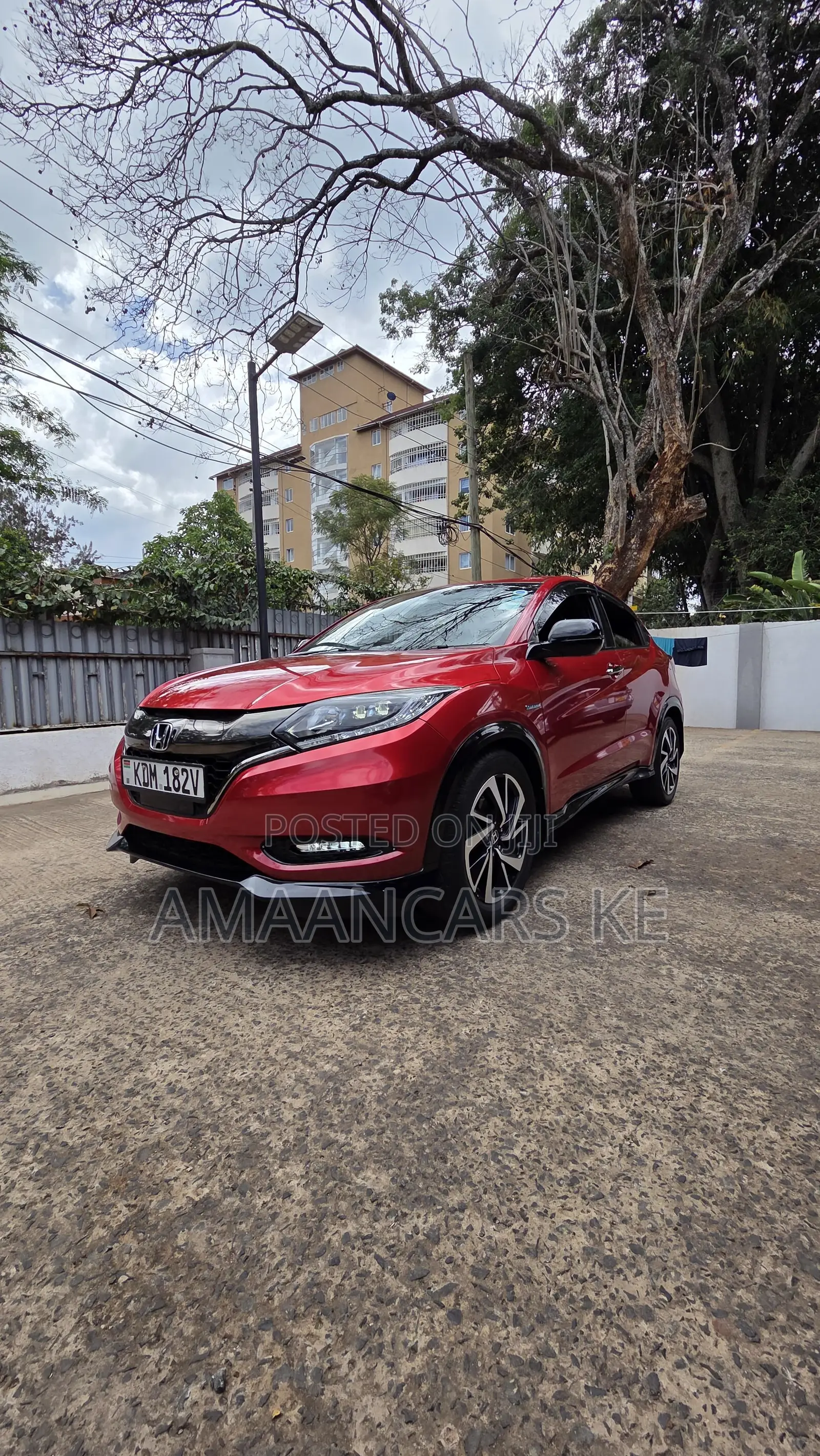 Honda Vezel 1.5 Hybrid 2WD 2016 Red