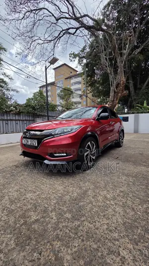 Honda Vezel 1.5 Hybrid 2WD 2016 Red
