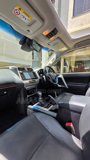 Toyota Land Cruiser Prado 2.8 2017 Silver