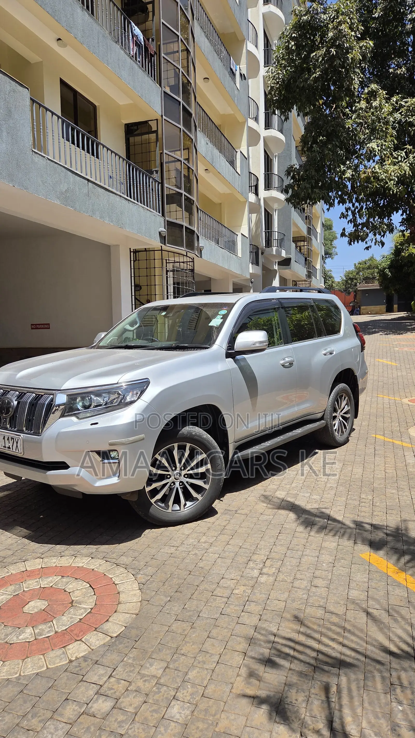 Toyota Land Cruiser Prado 2.8 2017 Silver