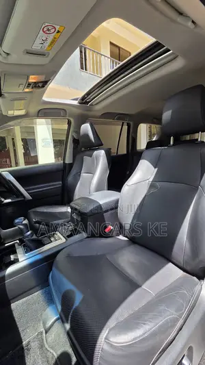 Toyota Land Cruiser Prado 2.8 2017 Silver