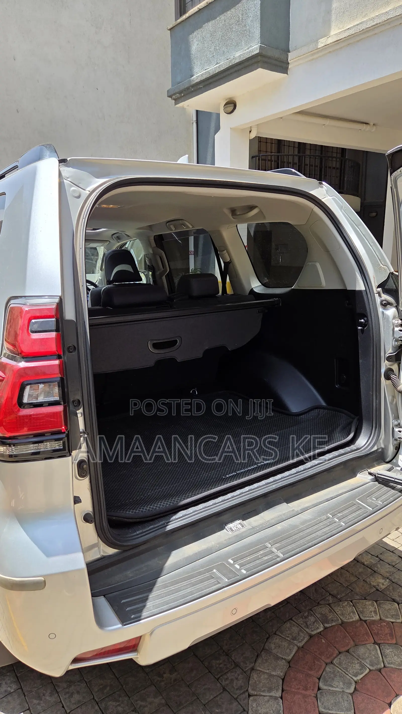 Toyota Land Cruiser Prado 2.8 2017 Silver