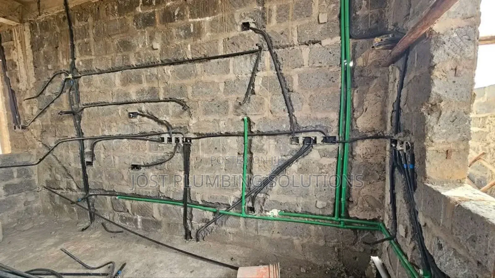 “Pipe Burst? Call Now – Fast Fix Before Damage Spreads”