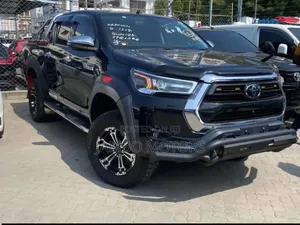 Toyota Hilux Revo Double Cab Deisel 2.4 AWD 2021 Black
