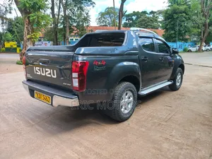 Isuzu D-MAX 2022 Gray