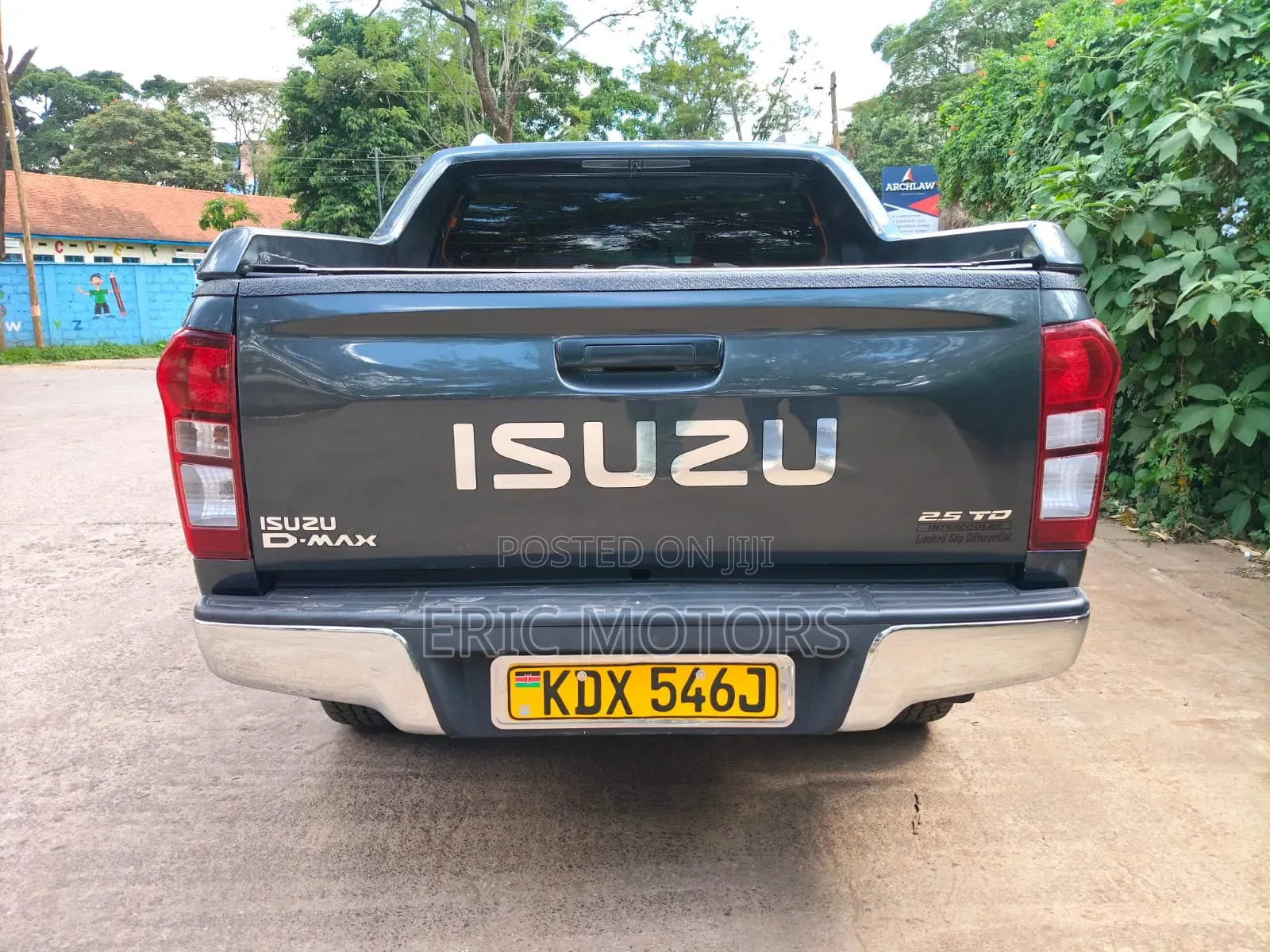 Isuzu D-MAX 2022 Gray