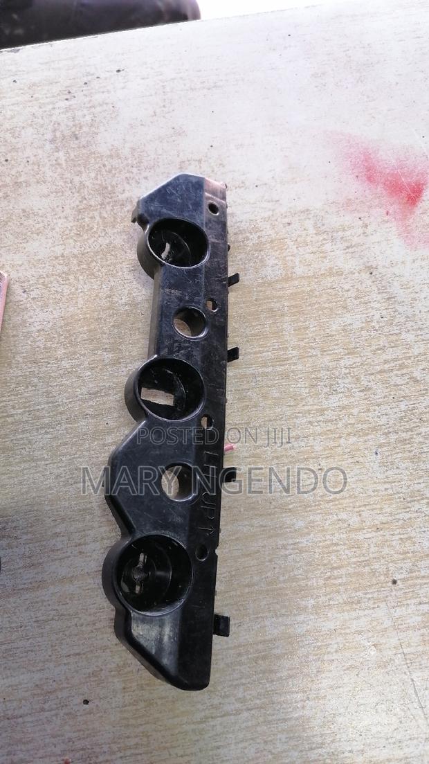 Nissan Serena New Model Bumper Slide - main view