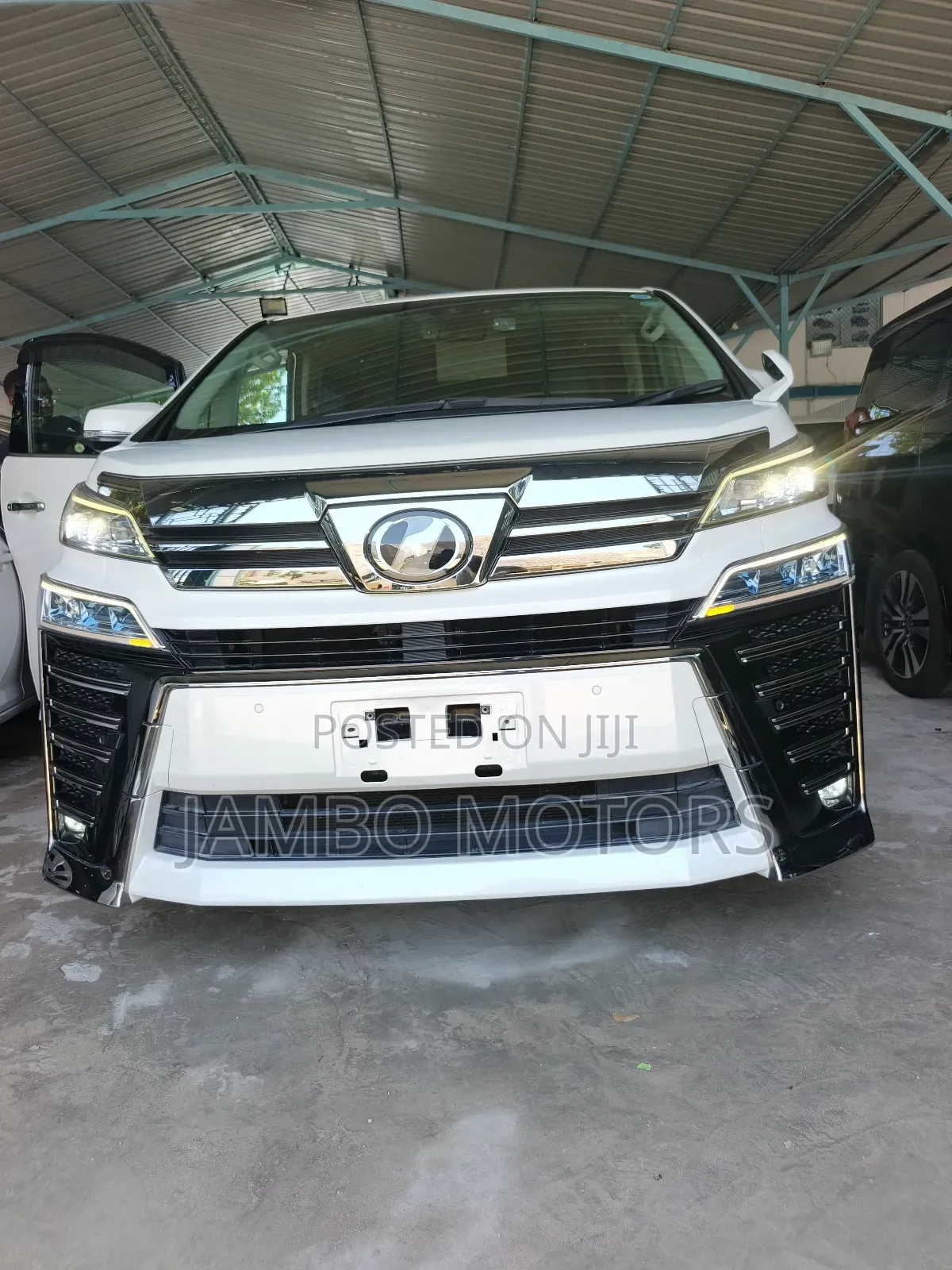 Toyota Vellfire 2020 White