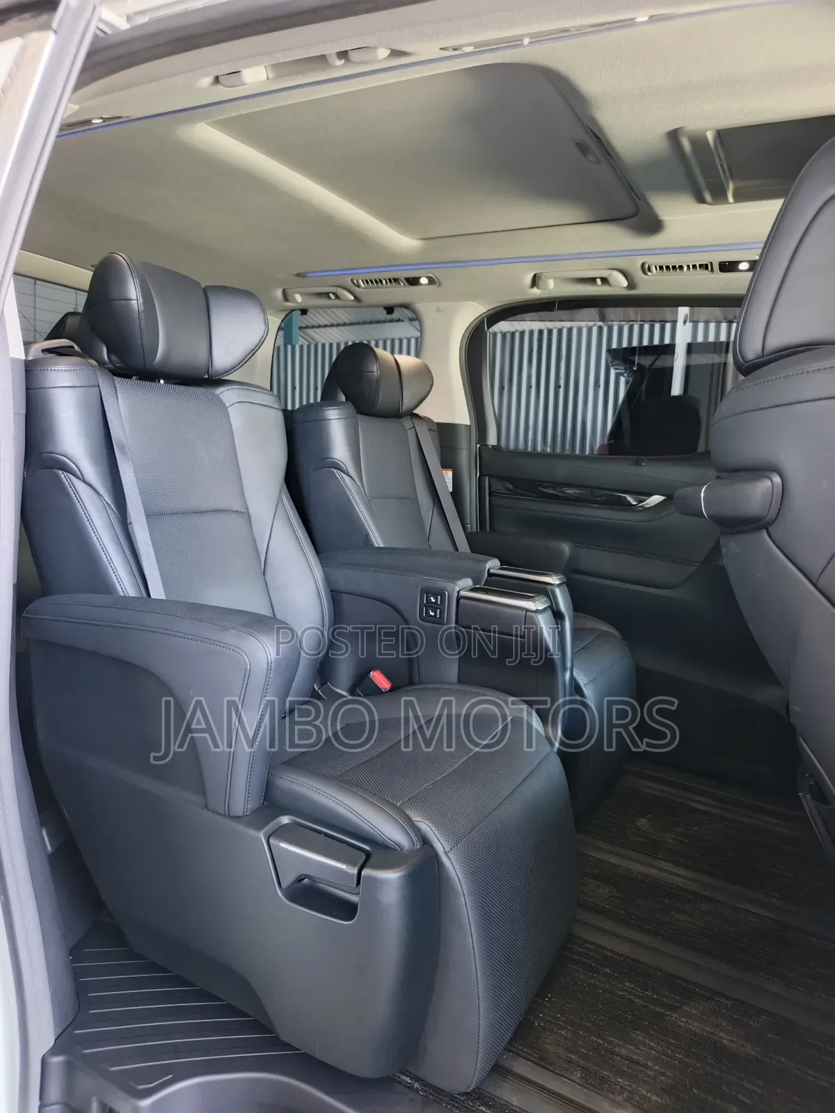 Toyota Vellfire 2020 White