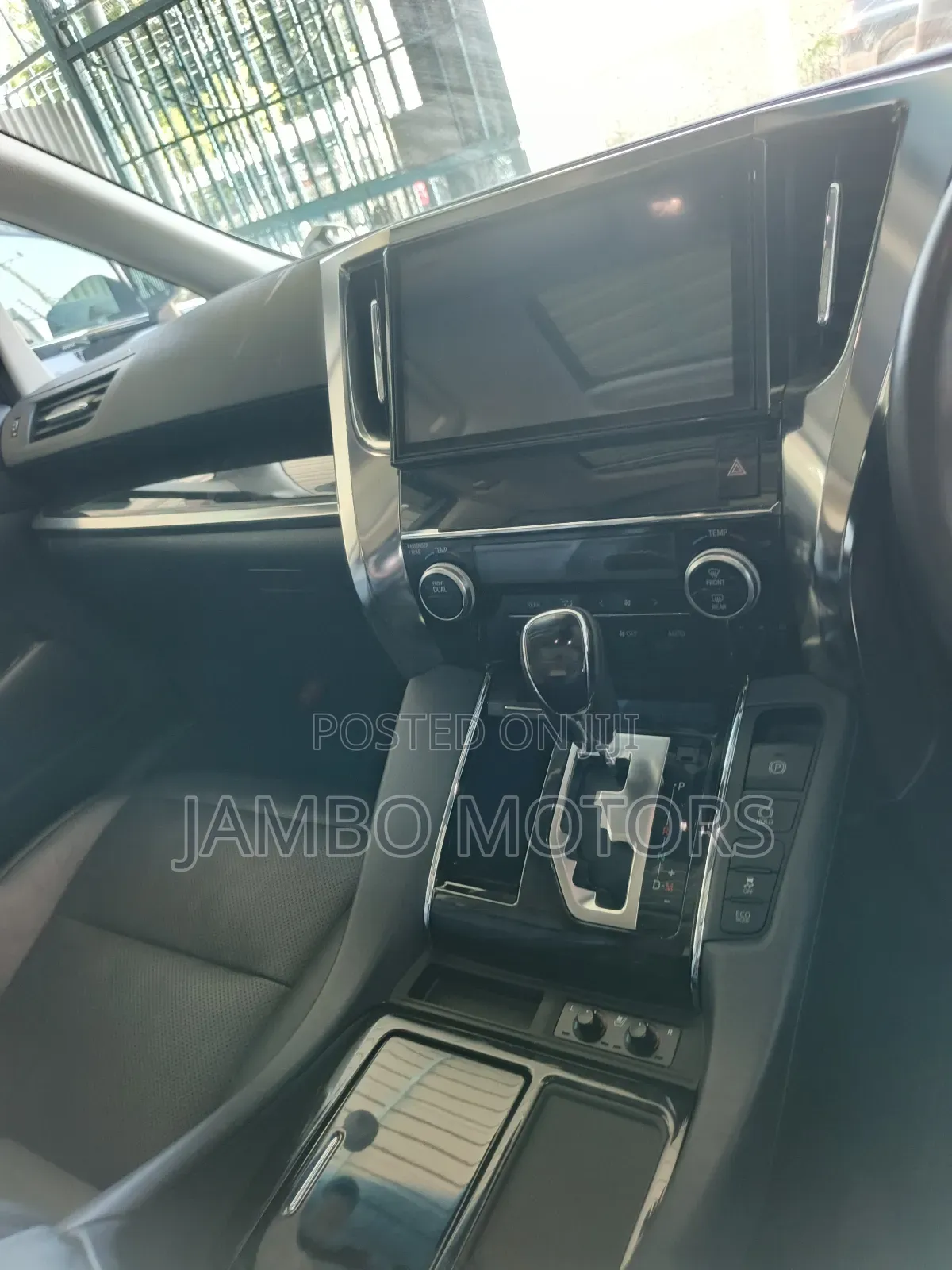Toyota Vellfire 2020 White