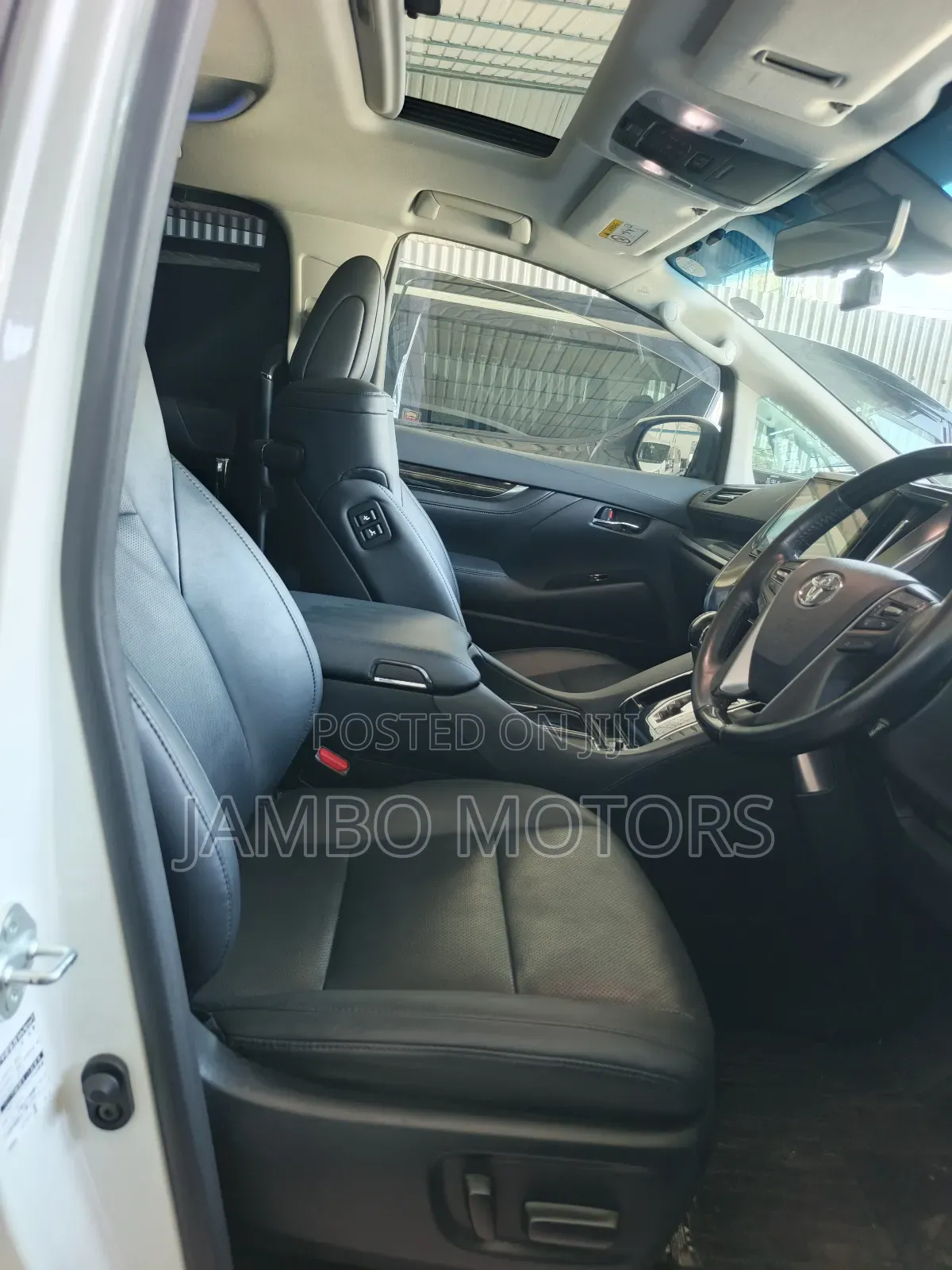 Toyota Vellfire 2020 White