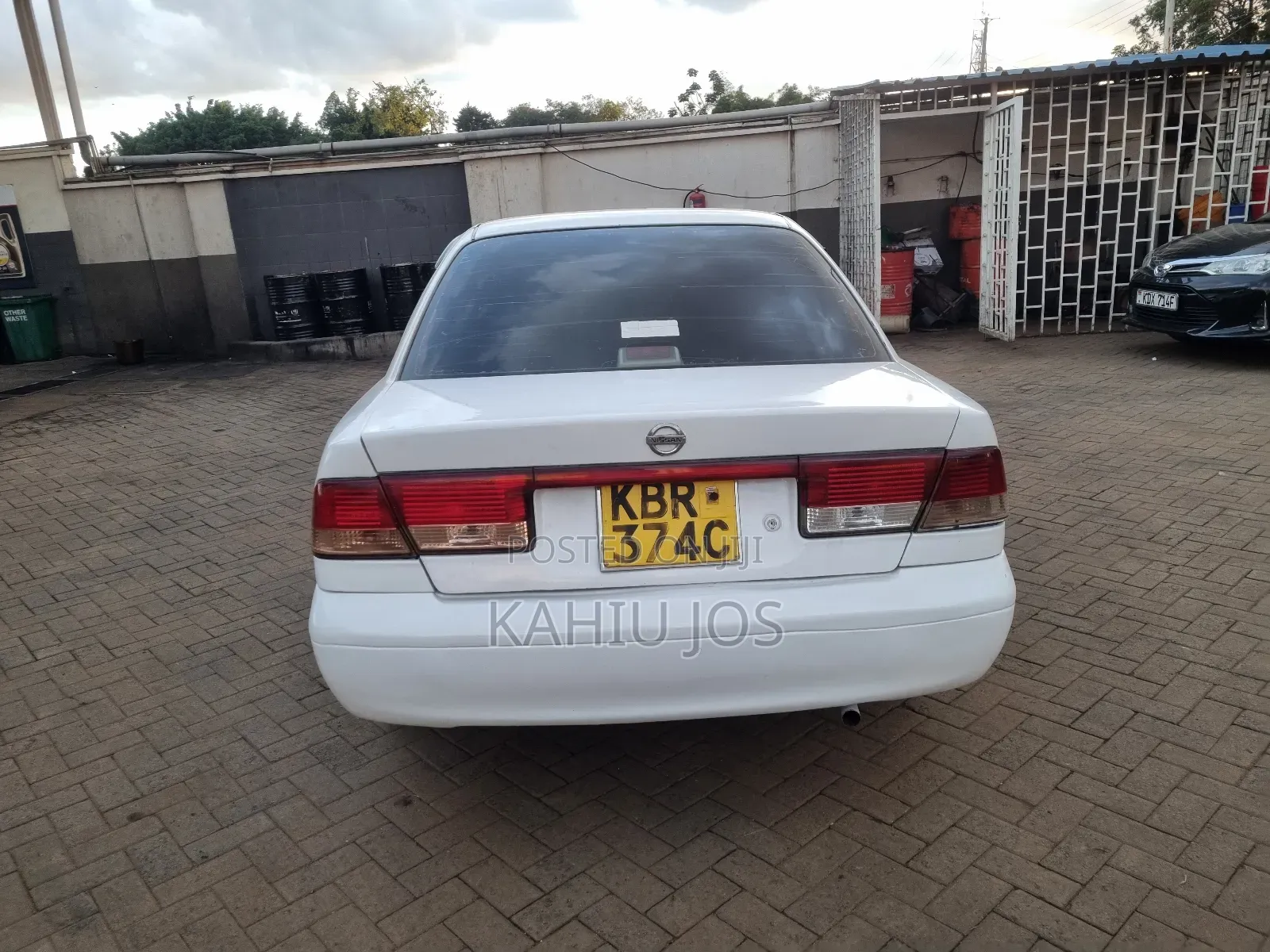 Nissan FB15 2005 White