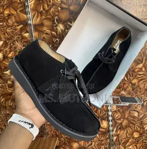 * Desert Trek Brown / Green / Black* Clarks Originals