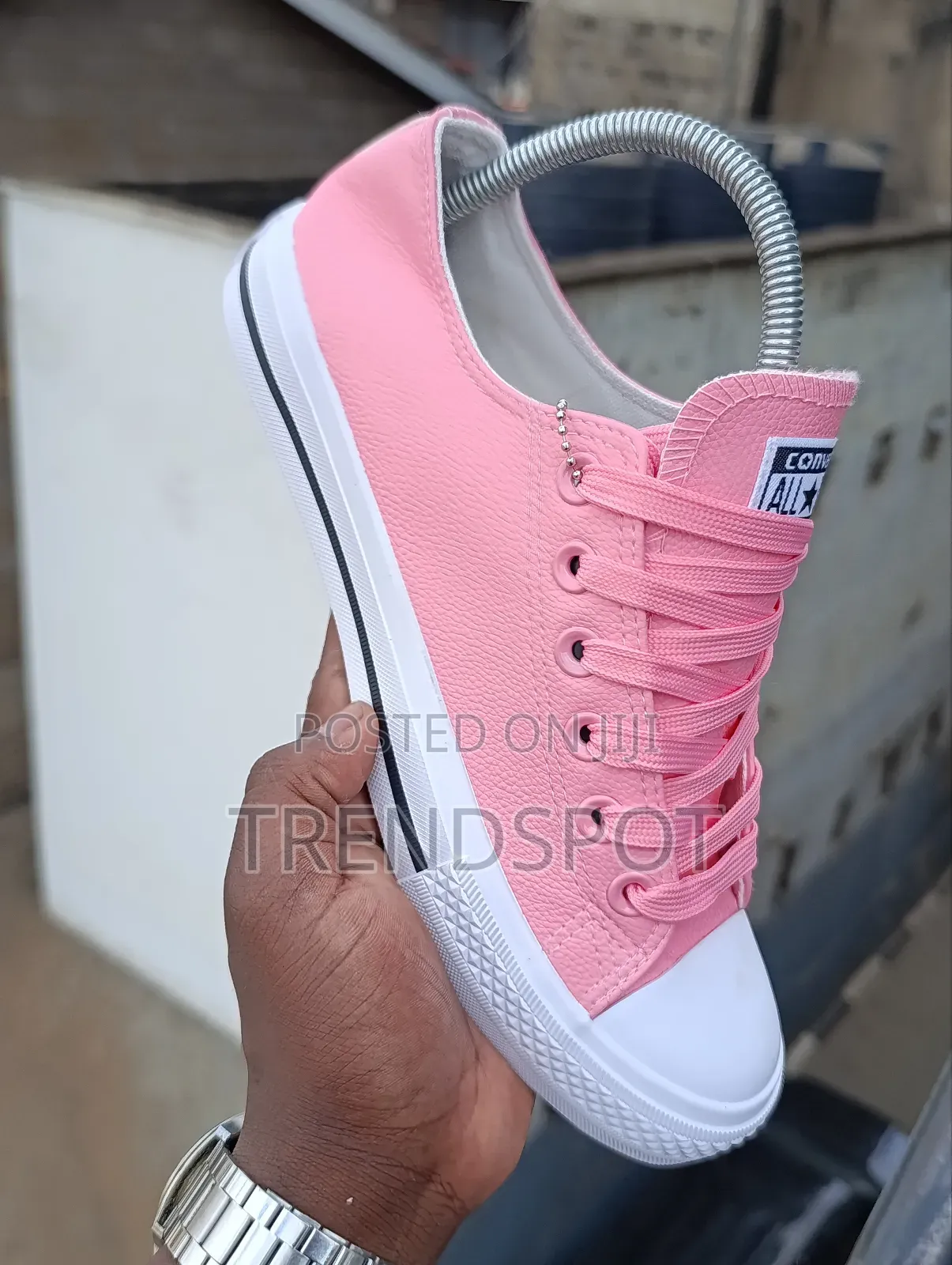 Converse Leather Pink