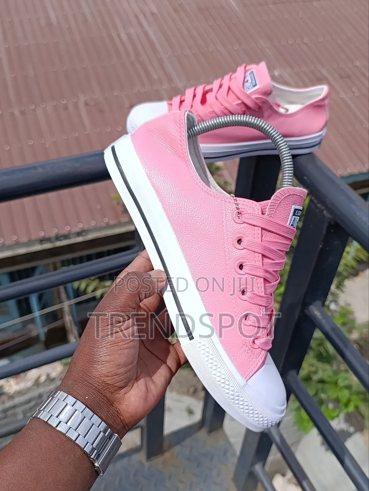 Converse Leather Pink
