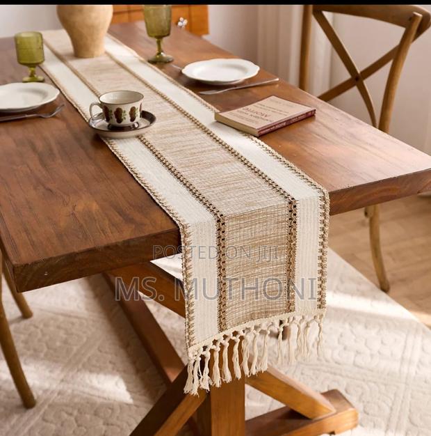 Neutral Minimalist Style Cotton Decoration Table Runner