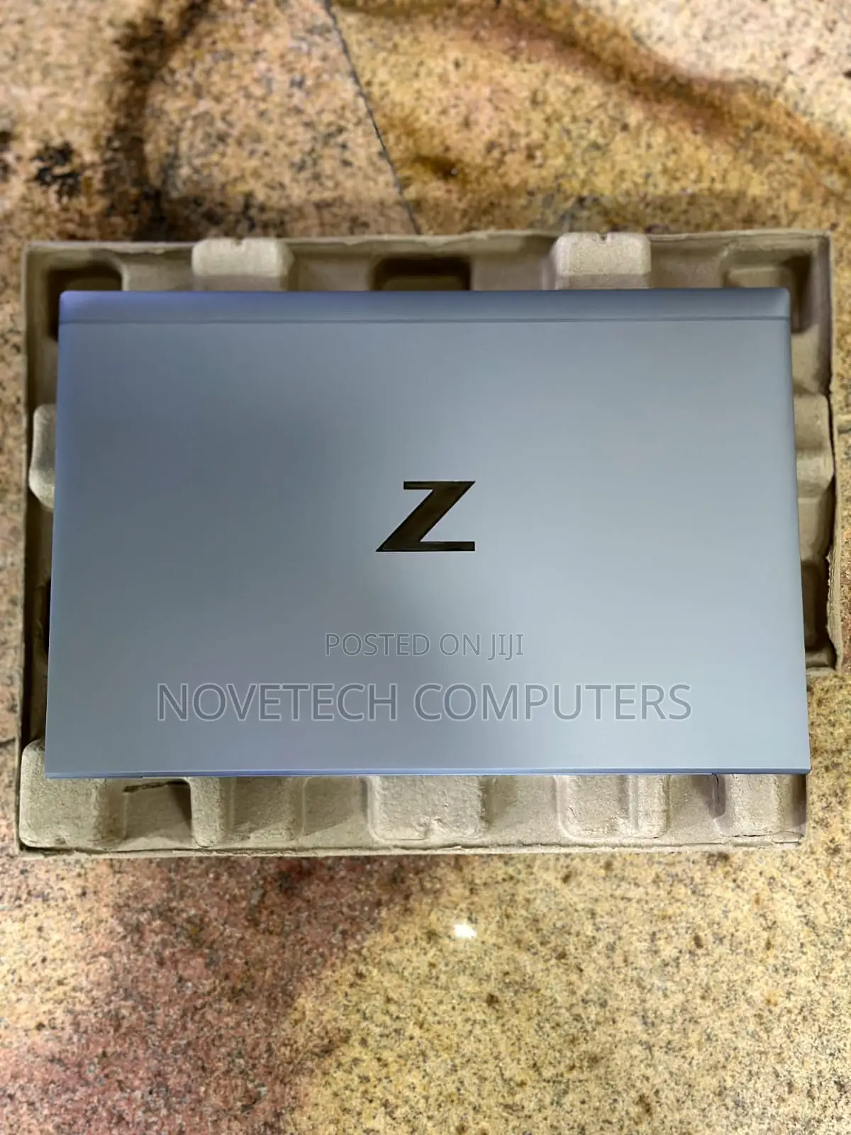 New Laptop HP ZBook Firefly G8 16GB Intel Core i5 SSD 1T
