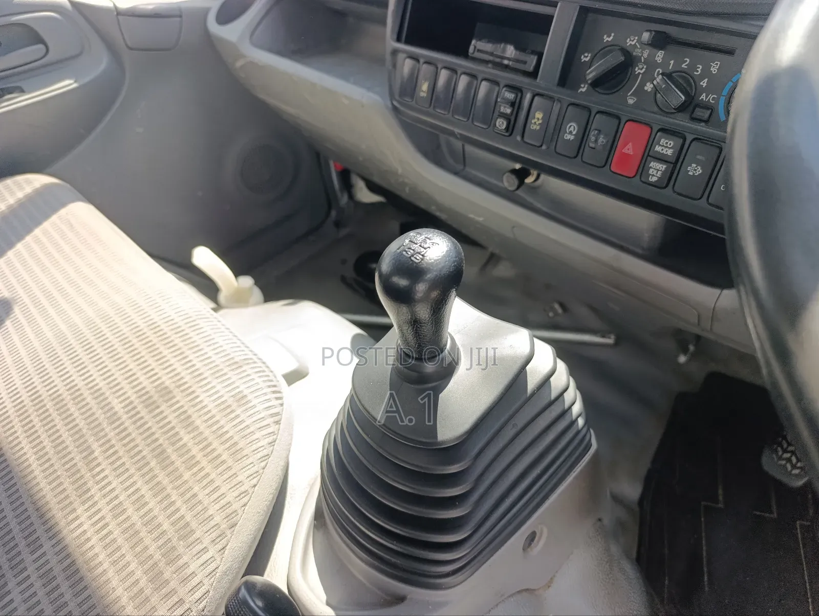 Hino Dutro Manual Diesel