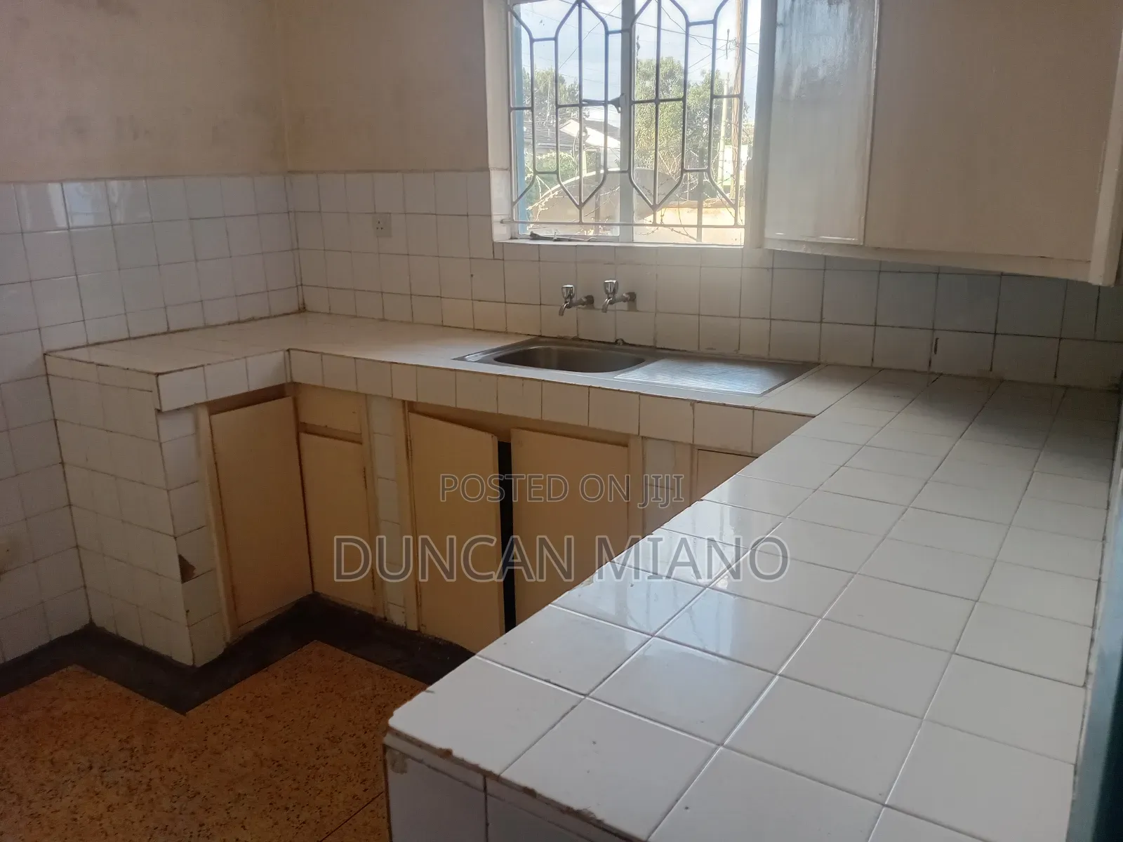 2bdrm House in Nairobi West Milla for rent