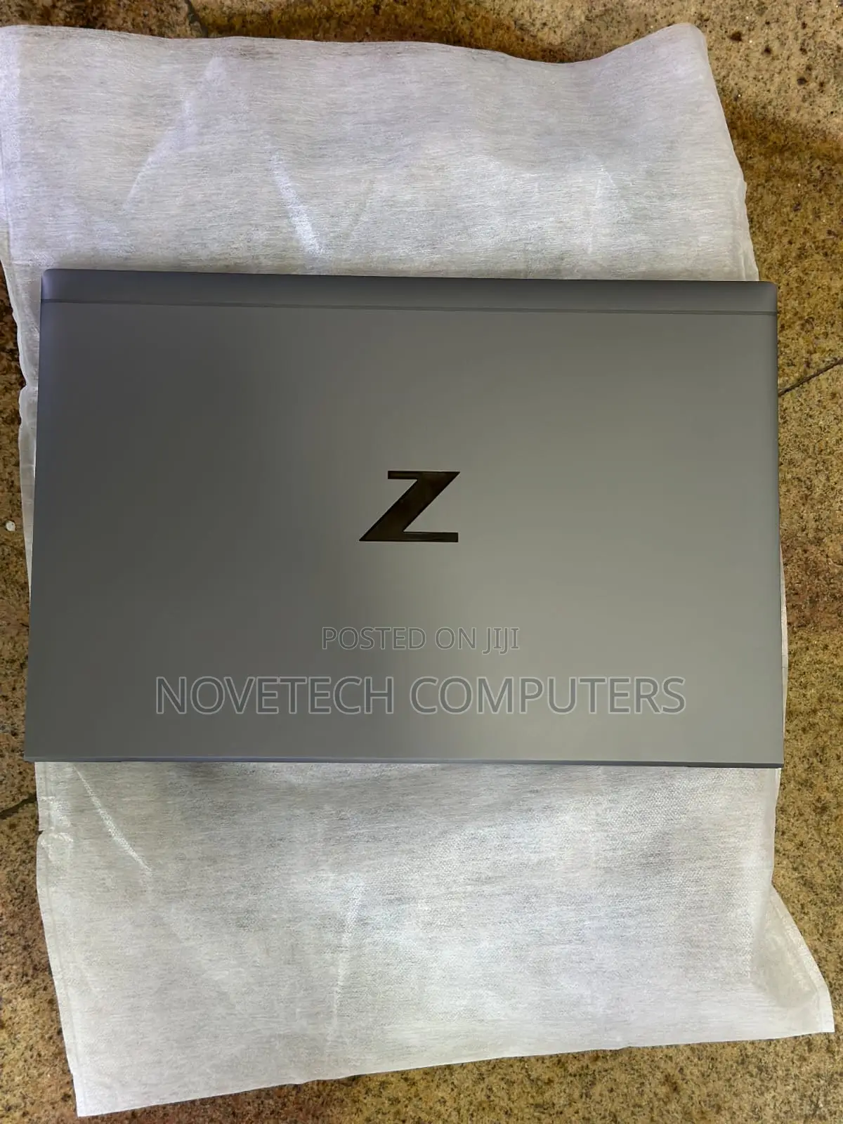New Laptop HP ZBook Firefly G8 16GB Intel Core i5 SSD 1T