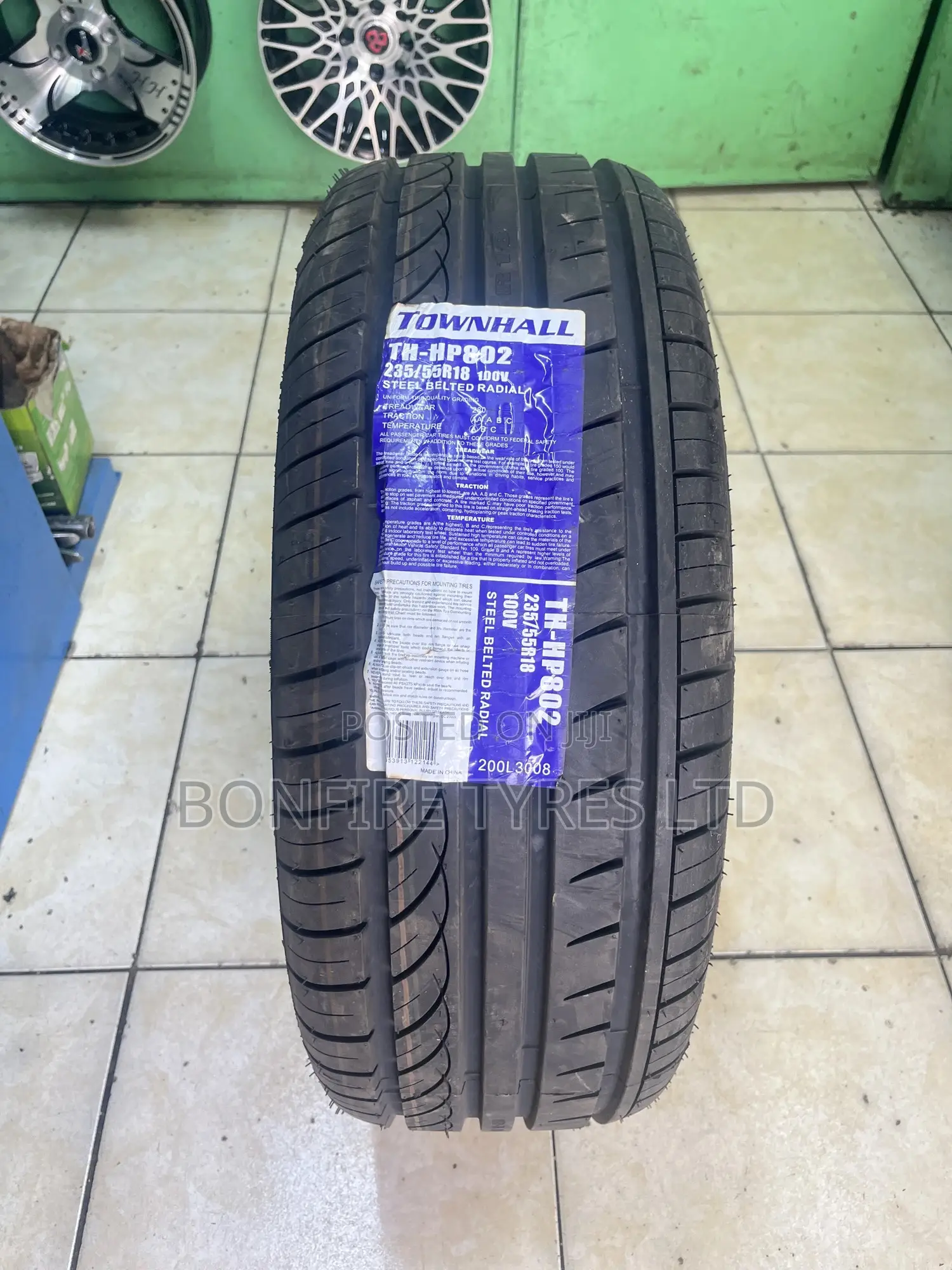 235/55r18 Towhall