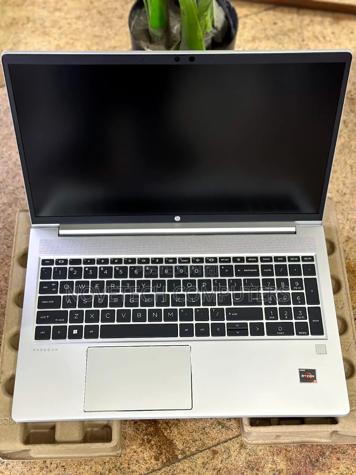 New Laptop HP ProBook 455 8GB AMD Ryzen 5 SSD 1T