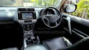 Toyota Land Cruiser Prado 2.8 2019 Gray