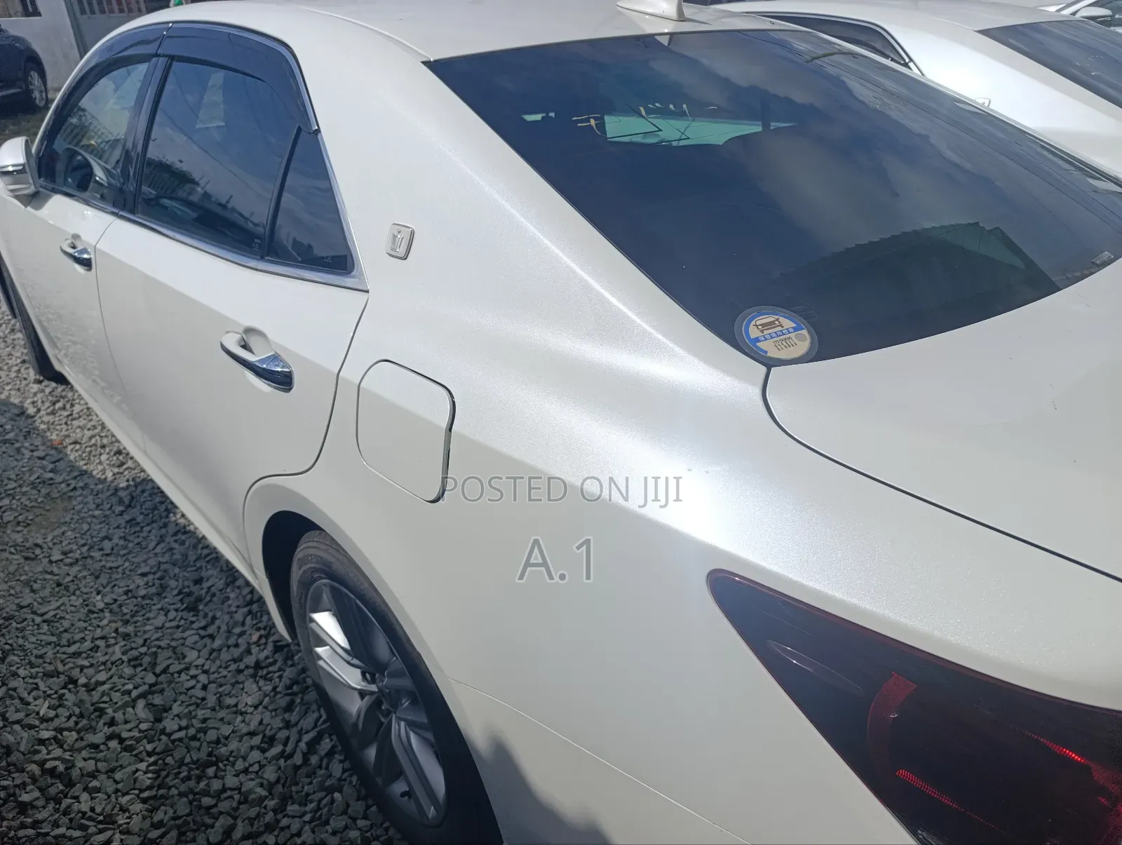 Toyota Crown 2018 Pearl