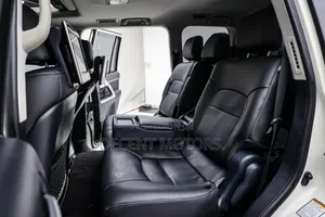Toyota Land Cruiser 4.5 V8 TD 2018 White